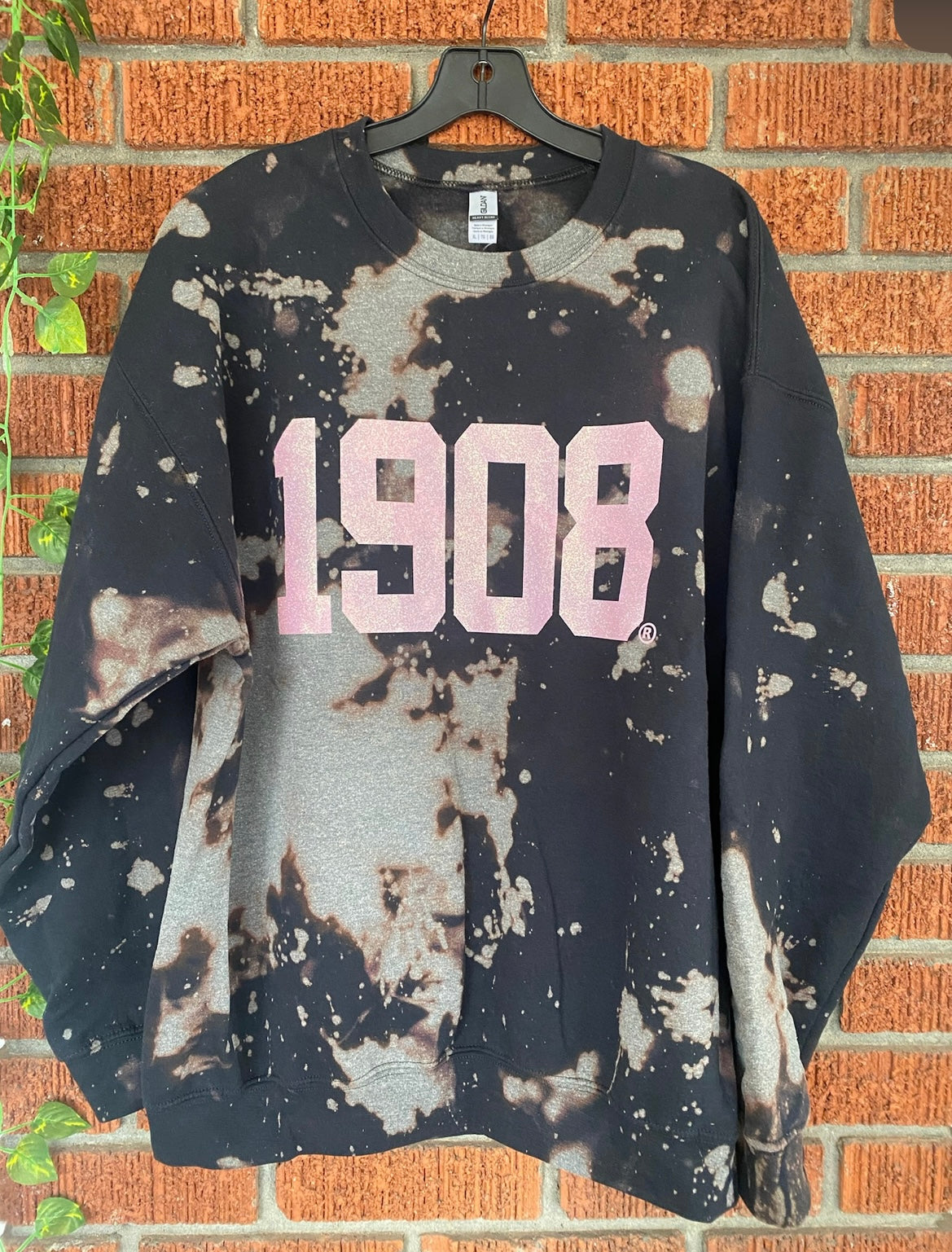 Glitter Me Black 1908 Sweatshirt